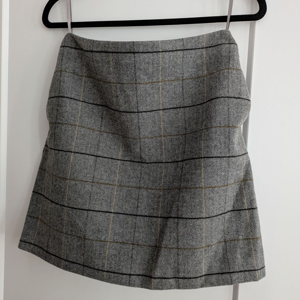Uniqlo Gray A-Line Mini Skirt for Work